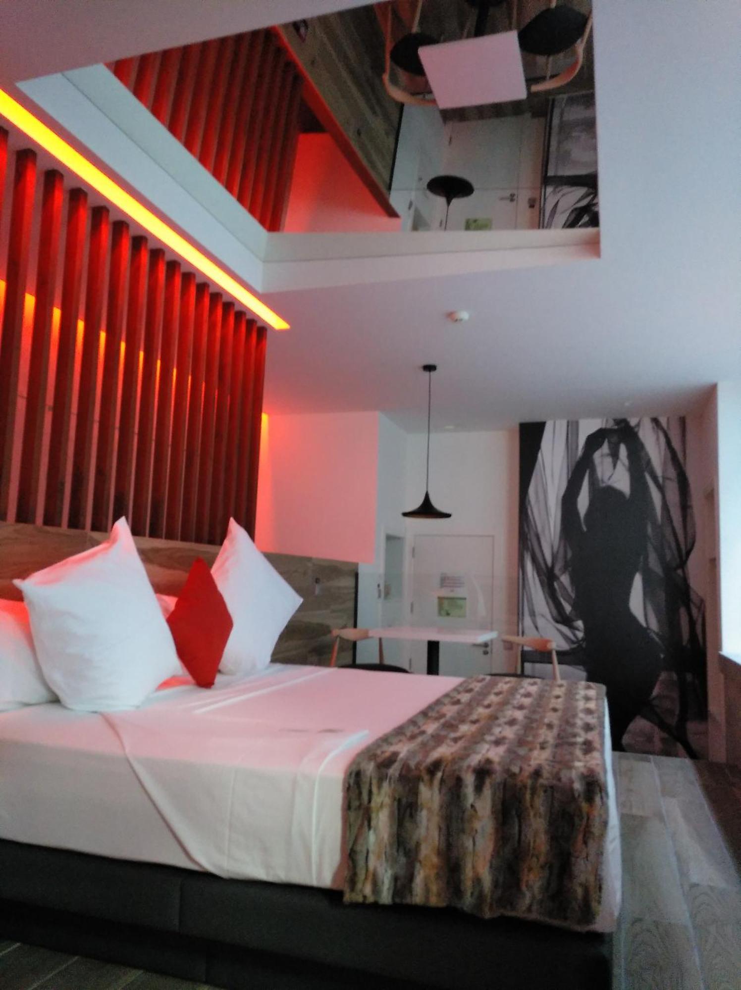 Hotel Loob Valencia Mislata 外观 照片